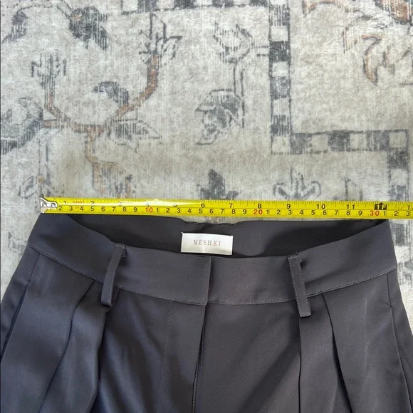 Meshki Grey Tailored Wide-Leg Pant - Picture 4 of 7